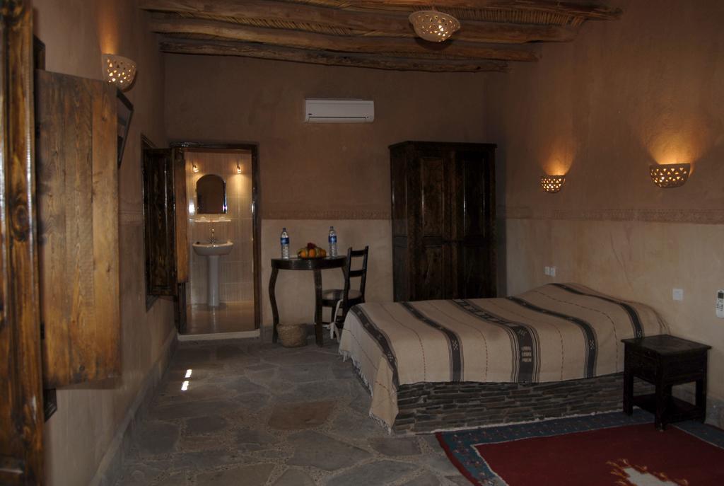 Kasbah Imdoukal Hotel Nkob Buitenkant foto